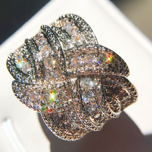 (7) luxurious  Diamond cocktail ring criss cross cocktail ring sz 5